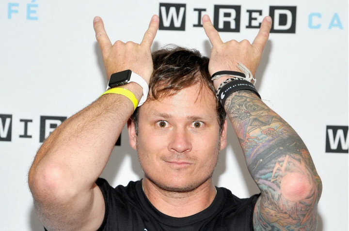 Tom DeLonge Galang Dana untuk Mencari UFO