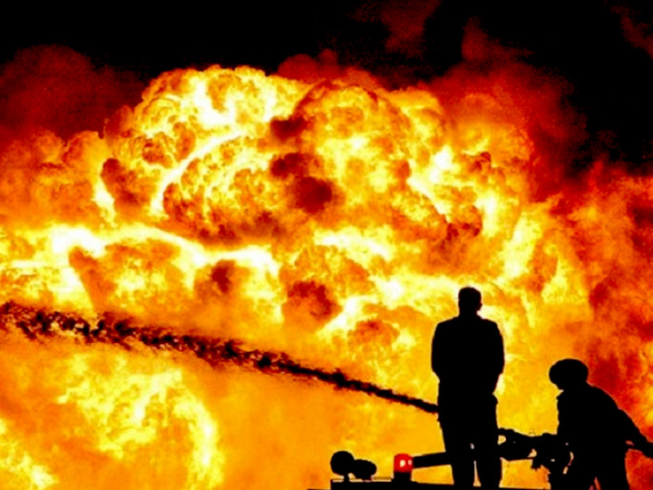 Dua Tangki Gas Meledak di Cleveland