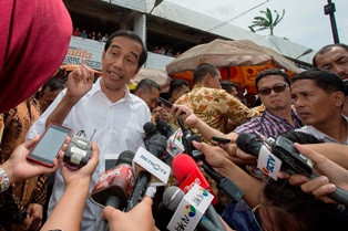 <i>Tak Blusukan Bukan Berarti tak Bekerja</i>