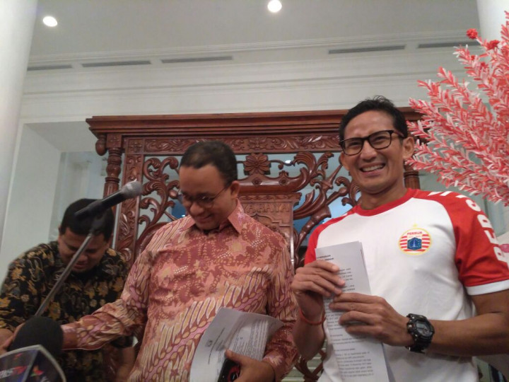 Sandi bakal Teruskan Kebiasaan Ahok Unggah Video Rapat