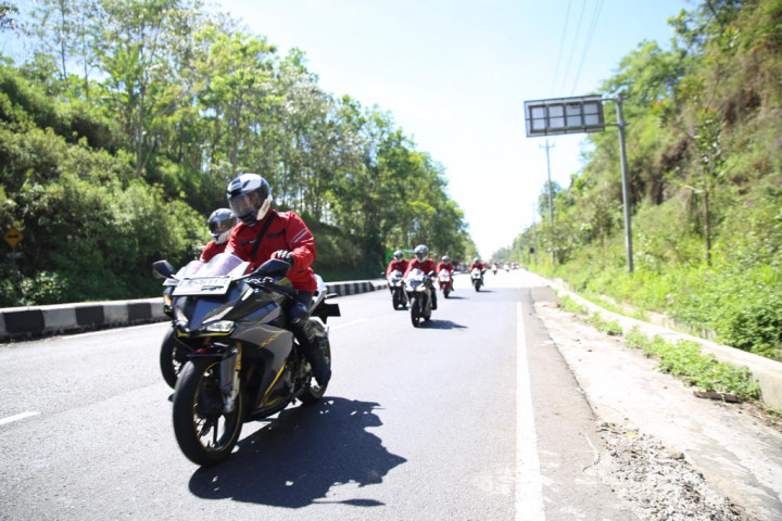 Membelah Trek Pegunungan dengan Honda CBR250RR