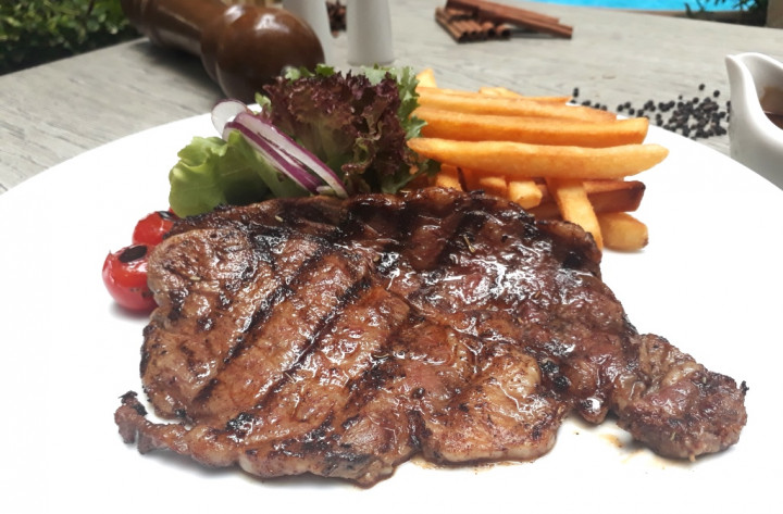 Menikmati Empuknya Daging Wagyu di Pusat Kota