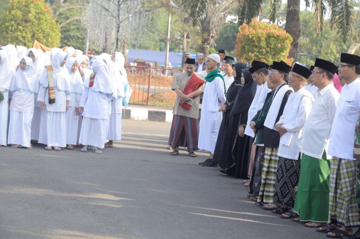 Istigasah hingga Berkemah Cara Peringati Hari Santri Nasional