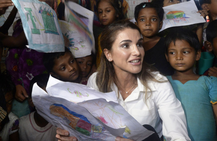 Pengungsi Rohingya Dijenguk Ratu Yordania