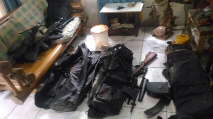 TNI Ciduk Puluhan Pucuk Senjata Replika di Tangerang