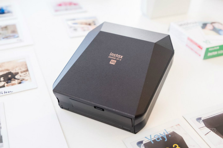 Fujifilm Ciptakan Printer Mobile Format Kotak