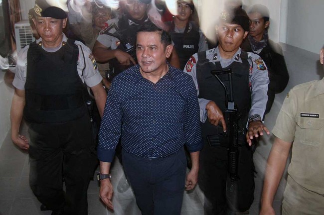 Catatan Hitam Bupati Taufiqurrahman