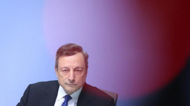 Euro Turun Tajam Usai ECB Umumkan Pelonggaran Stimulus