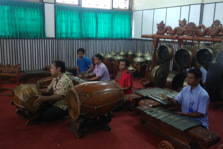 Puluhan Gending Disiapkan untuk Pernikahan Kahiyang-Bobby