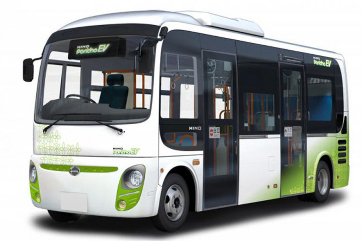 Hino Umbar Teknologi Bus Listrik di Tokyo