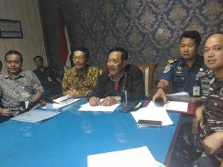 Kapal Dharma Kencana II Angkut 209 Penumpang saat Terbakar