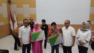 BPJS Ketenagakerjaan Serahkan Santunan Korban Insiden Ledakan Maut Kosambi