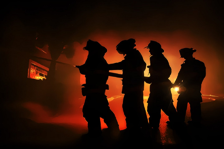 Diperkirakan 800 Kios di Pasar Atas Kota Bukittinggi Terbakar