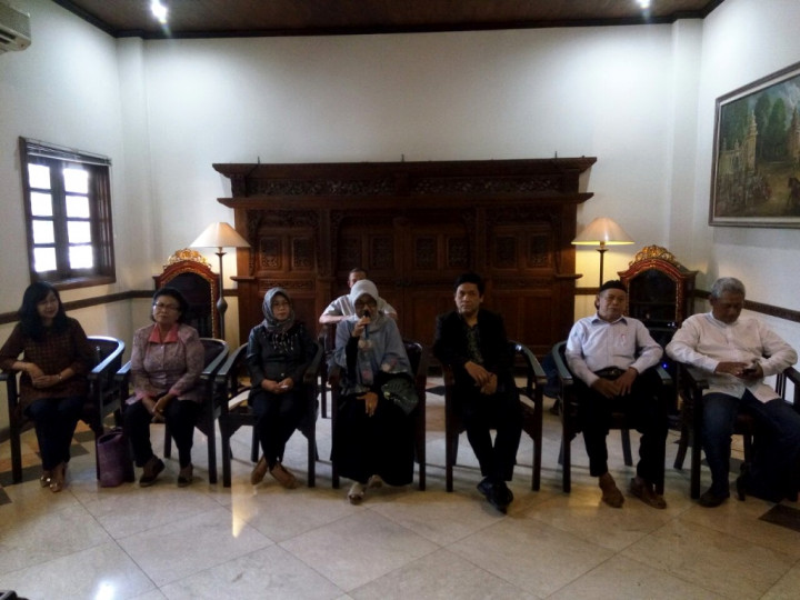 Ini Lima Pembawa Acara Pernikahan Kahiyang-Bobby