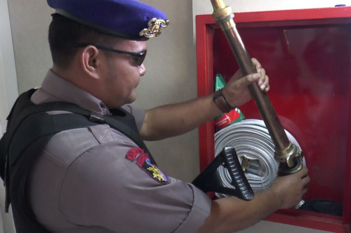 Alat Keselamatan Kapal Diperiksa Susul Terbakarnya KM Dharma Kencana