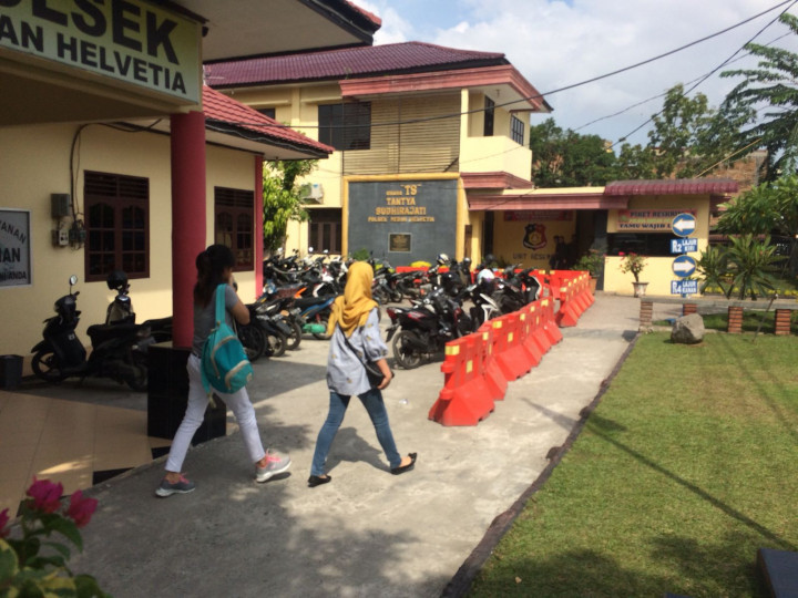 Mencium Penumpang, Sopir Taksi Online Diseret ke Polisi