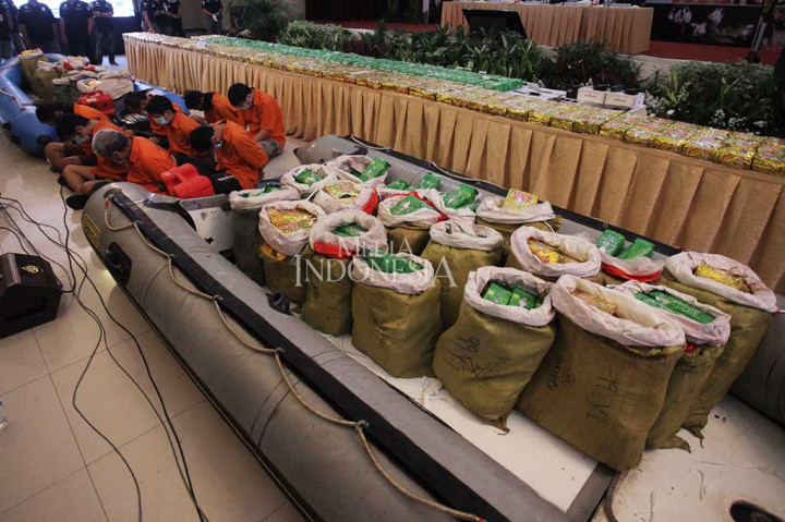 Tiga Orang Ditangkap dalam Pengungkapan Sabu Puluhan Kilogram