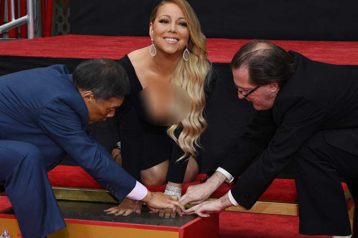 Mariah Carey Cetak Tangan dan Kaki di TCL Chinese Theatre