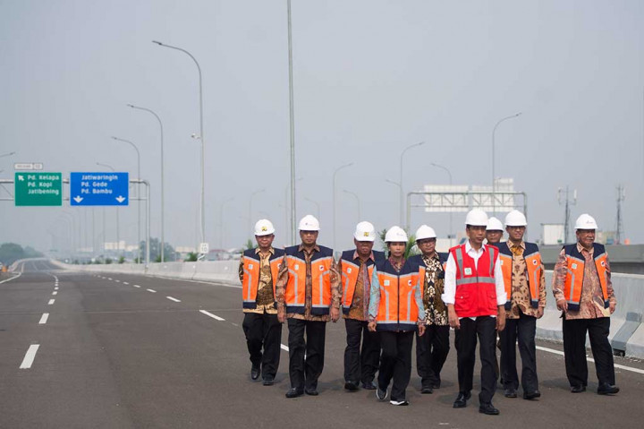 Jokowi: Tol Becakayu Permudah Akses ke Jakarta