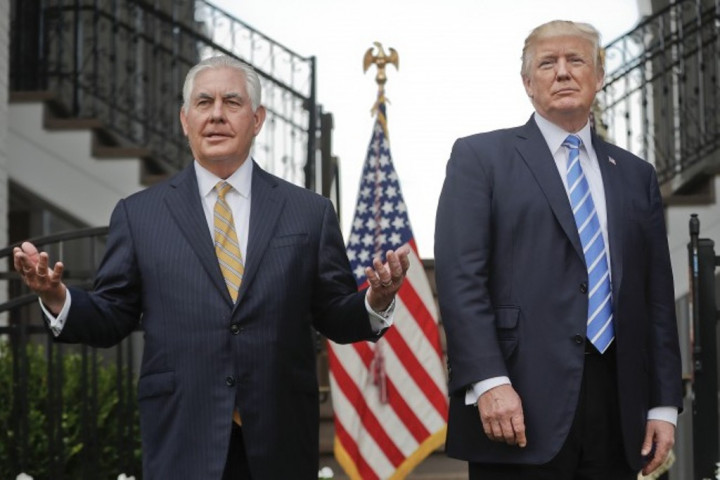 Trump Ragu untuk Tetap Menempatkan Rex Tillerson sebagai Menlu