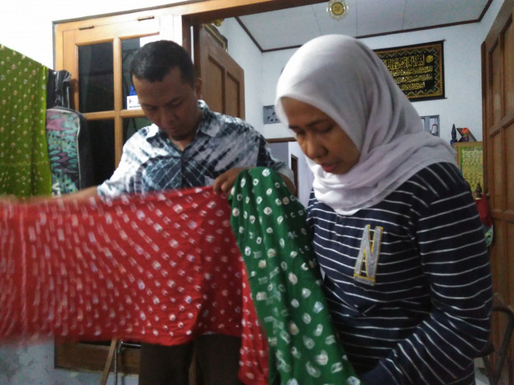 Aneka Warna Kain Jumputan akan Digunakan di Prosesi Pernikahan Kahiyang-Bobby