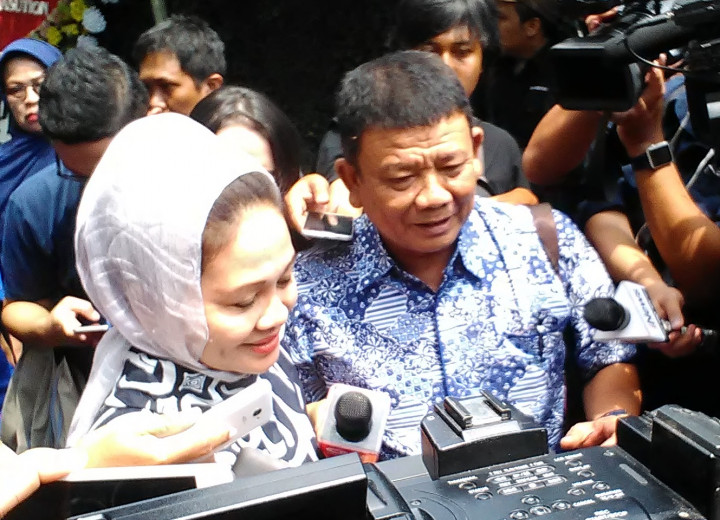 Keluarga Bobby Tiba untuk Gladi Pernikahan