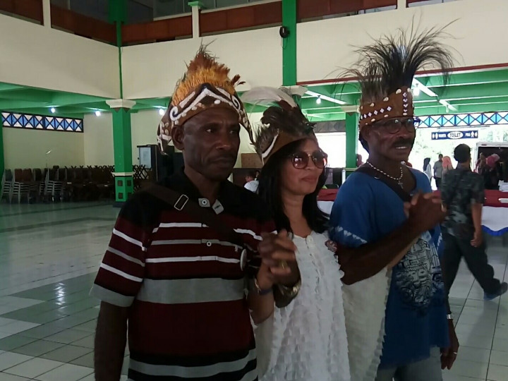 Sejumlah Kepala Suku Papua Hadiri Pernikahan Putri Presiden