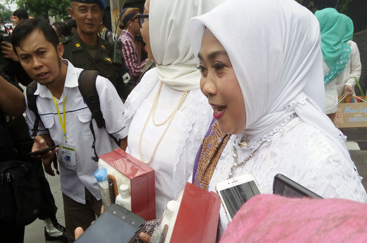 Air Mata Menetes saat Siraman Putri Presiden