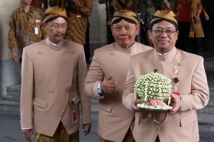 Keluarga Bobby Merasa Diterima Hangat di Solo