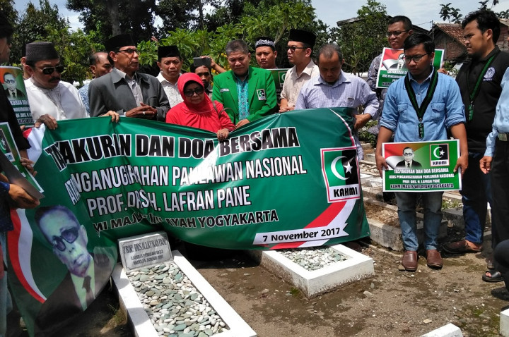 Doa Bersama Jelang Pengukuhan Gelar Pahlawan untuk Pendiri HMI