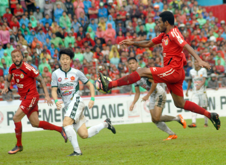 Semen Padang Terdegradasi, Manajemen Minta Maaf