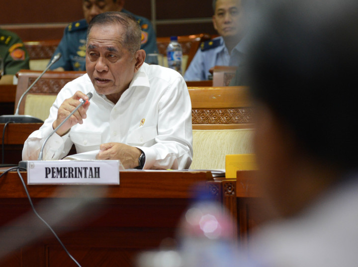 Menhan Ingatkan Setiap Orang Harus Melakukan Bela Negara