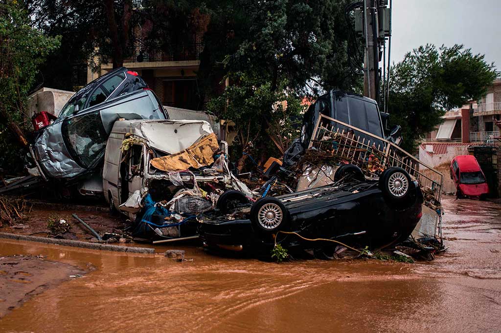 Banjir Bandang Terjang Yunani, 14 Tewas