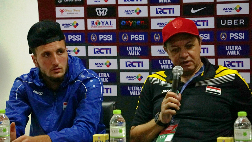 Pelatih Suriah U-23 Hussein Afash (kanan)-MTVN/Kautsar