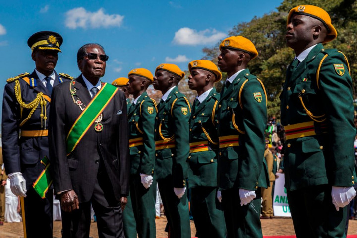 Pastikan Masa Depan Mugabe Temui Panglima Militer Zimbabwe