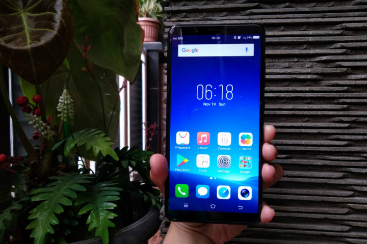 Vivo V7+, Layar Luas Manjakan Pecinta Selfie