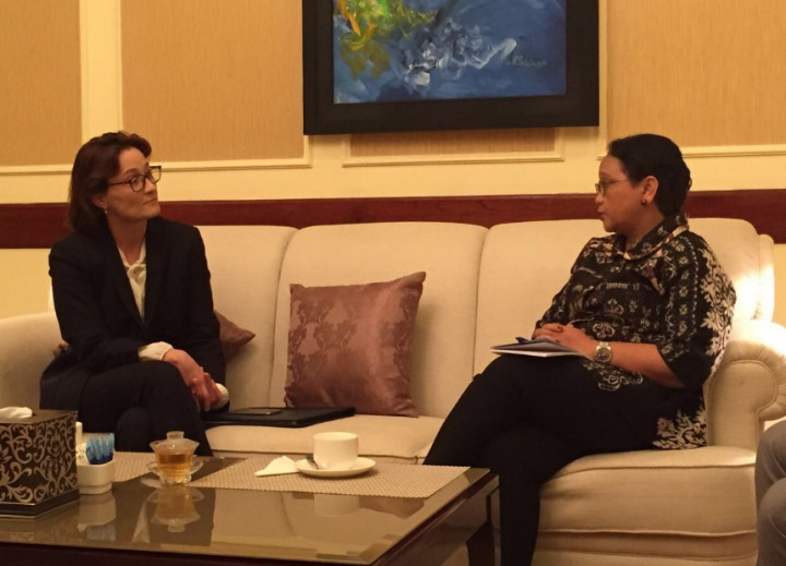 Menlu RI Bertemu Menlu Swiss Bahas Soal Rakhine