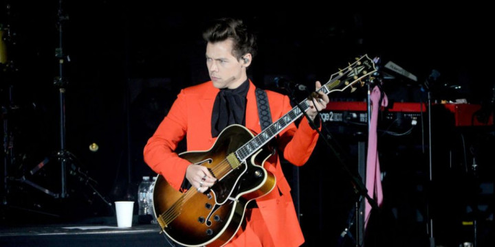 Harry Styles Jadi Pengisi Acara di <i>Fashion Show</i>  Victoria Secret