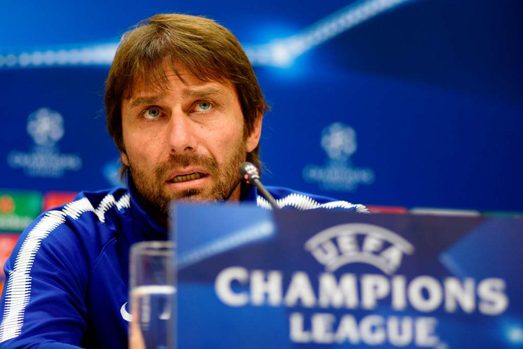 Pelatih Chelsea Antonio Conte (Foto: AFP)