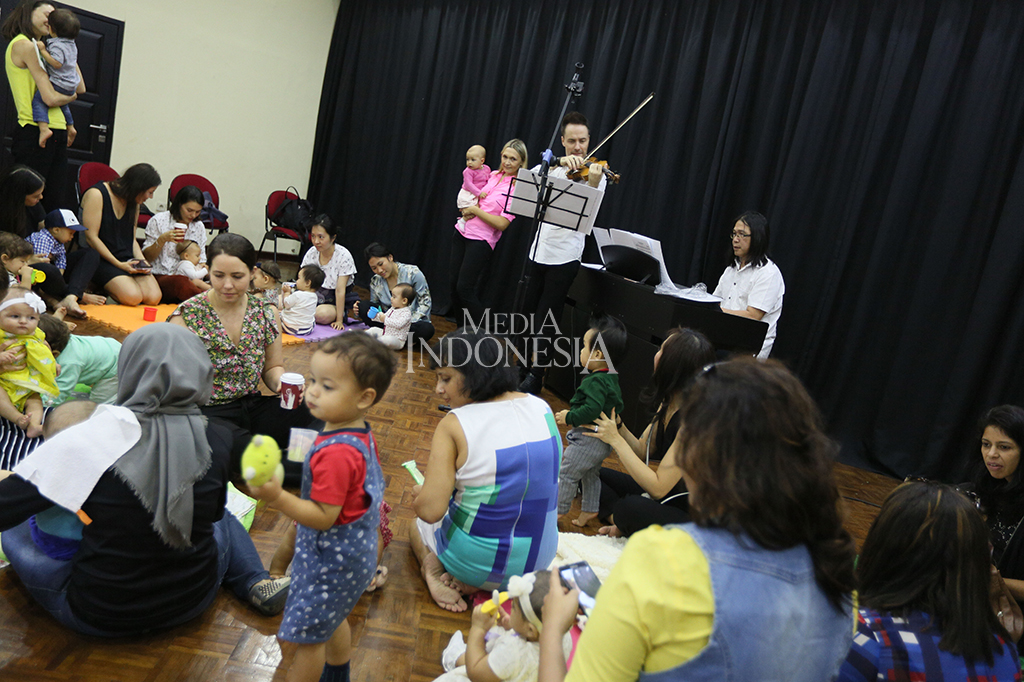 Musik Klasik untuk Merangsang Kecerdasan Bayi