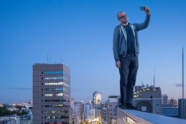 Lagi, Seorang Perempuan Tewas Akibat Selfie