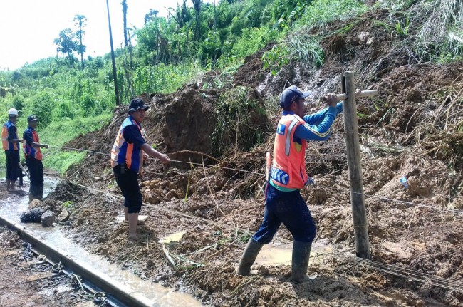 Pembersihan Hampir Selesai, Kereta Tidak Lagi Dialihkan