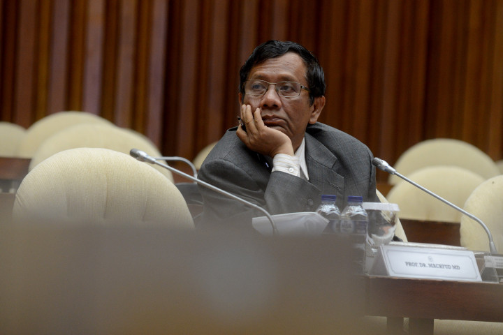 Pemerintah Diminta Mengkaji Ulang Payung Hukum Holding BUMN