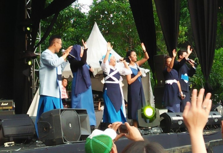 Warna Reuni dengan Nina Tamam dan Dea Mirella di The 90's Festival