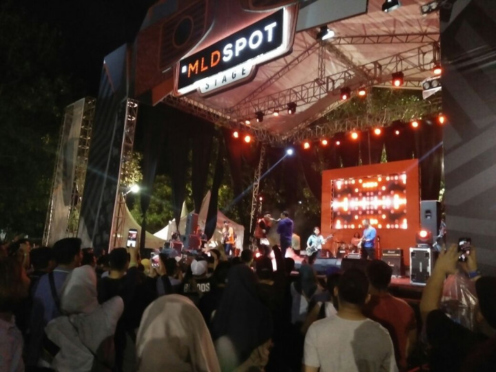 Base Jam Perkenalkan Lagu Baru di The 90's Festival