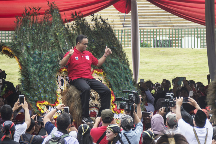 Anies Naik Reog saat Hadiri Kirab Kebangsaan di Monas