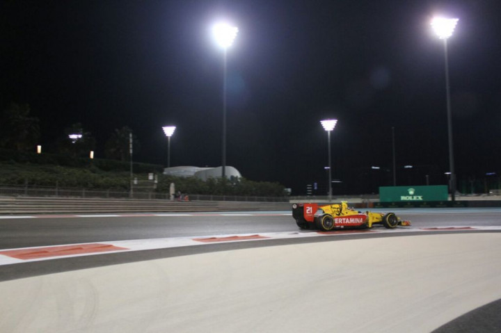 Oliver Rowland Menangi Feature Race F2 GP Abu Dhabi