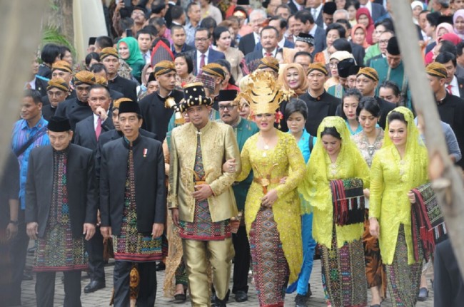 Sejumlah Menteri dan Pejabat Hadiri Resepsi Bobby-Kahiyang