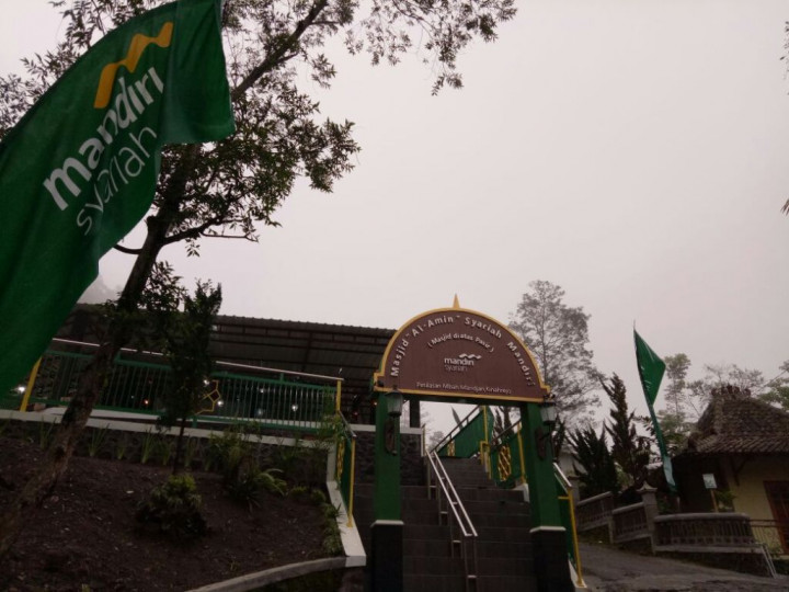 Mandiri Syariah Resmikan Masjid Merapi