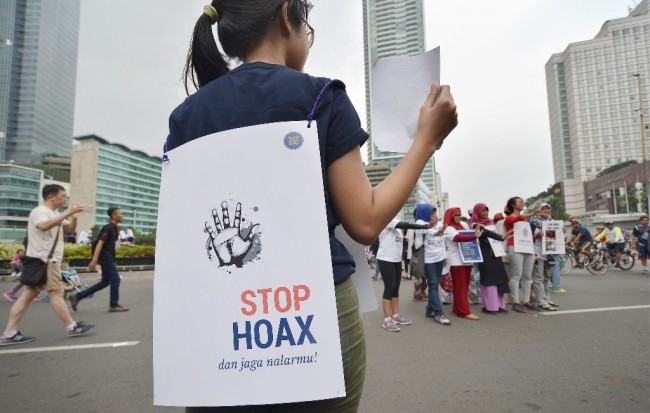 lustrasi. Aksi kampanye anti-hoax. (Foto: ANTARA/Yudhi Mahatma) 